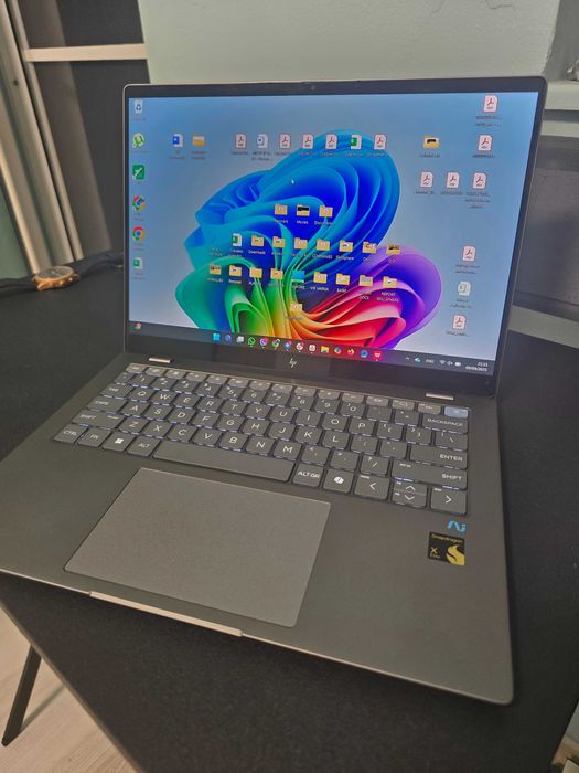 Touchscreen Omnibook Snapdragon X AI, Elite, 16 RAM,26 часа, 512GB SSD