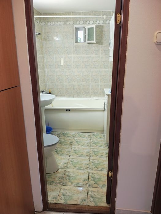 Vând apartament 2 camere decomandat, lângă Prima Shops