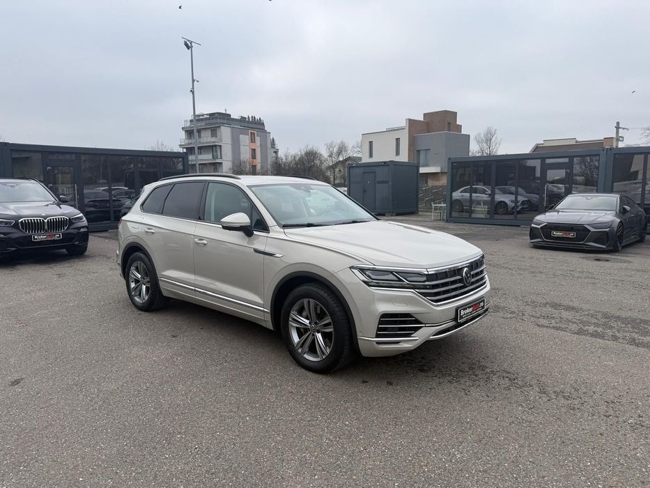 Volkswagen Touareg VW TOUAREG 340 Cp , ACC, Cam 360, LED, Suspensie,Garantie