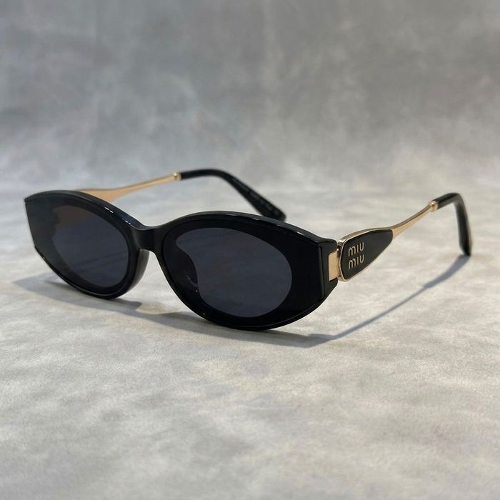 MIU MIU - Дамски слънчеви очила 0581