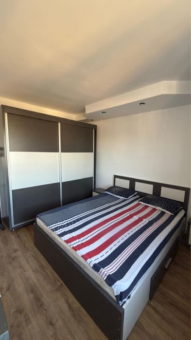 Inchiriez apartament central langa Universitate
