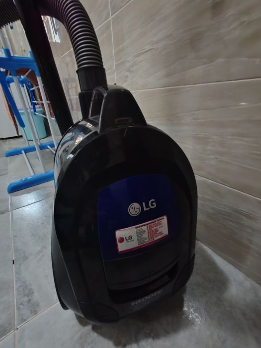 Продам пылесос LG