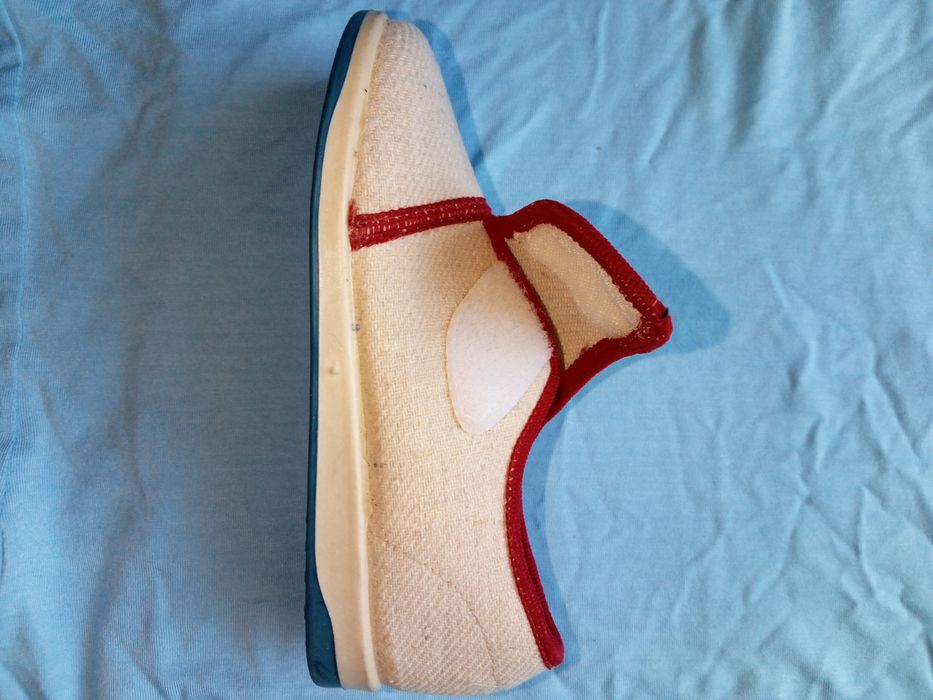 Детски обувки с лепенки