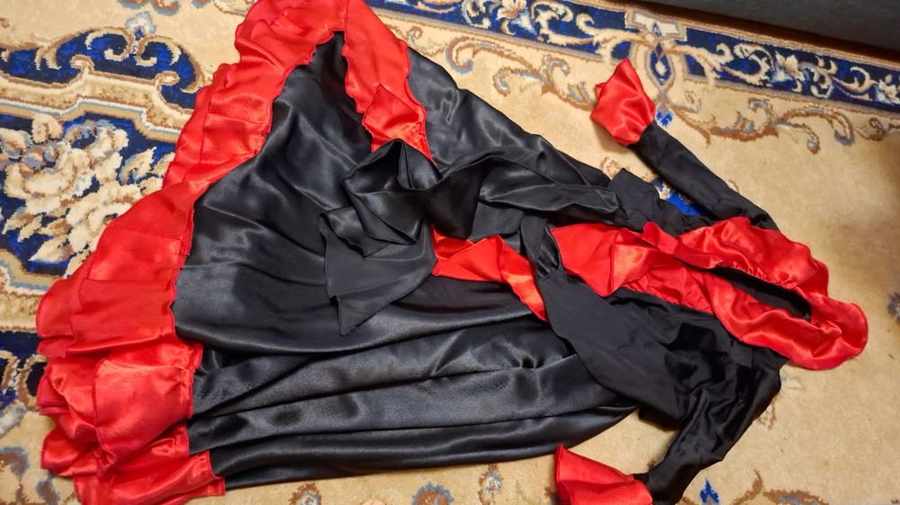 Продам карнавальные костюмы