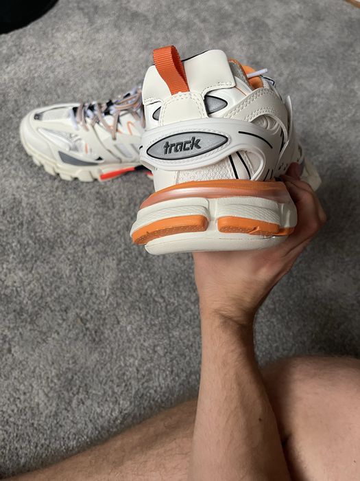 Balenciaga track