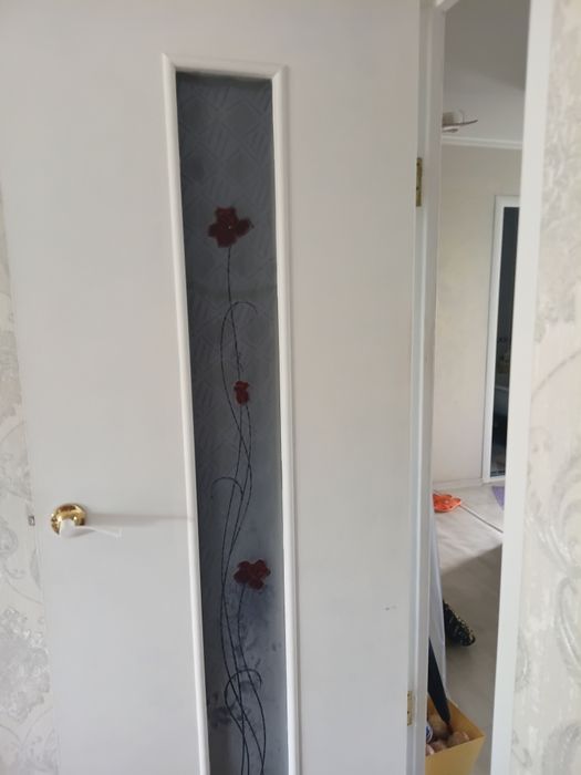 Продам двери межкомнатные