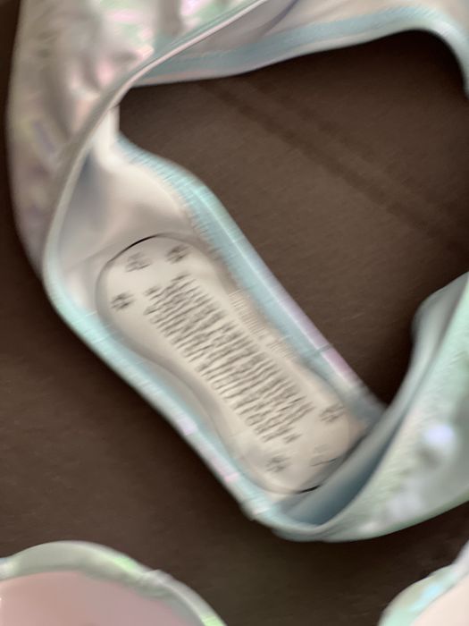 Нов бански с перли