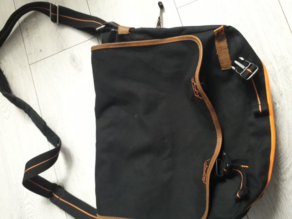 Geanta umar Timberland