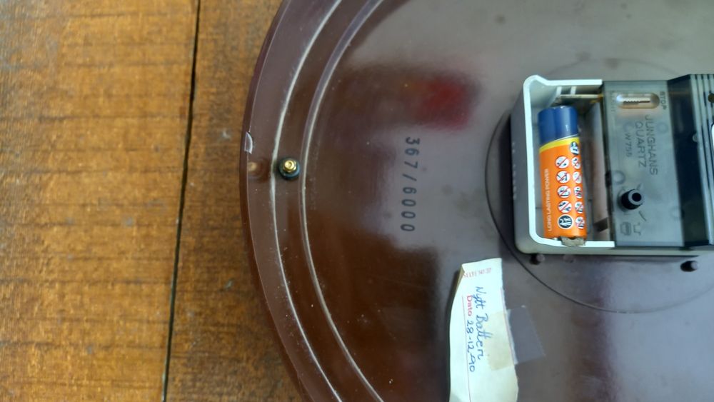 Стар Немски часовник, JUNGHANS,Astra quartz комплект с огледало 1970гд