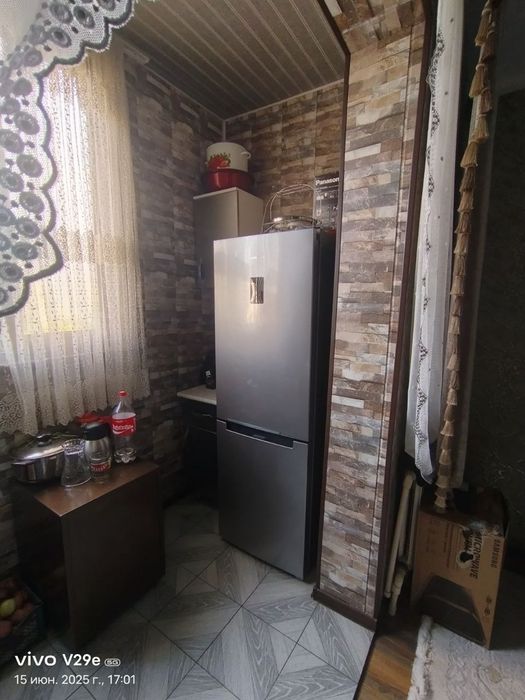 Продаётся квартира 2/4/4. Массив Феруза.