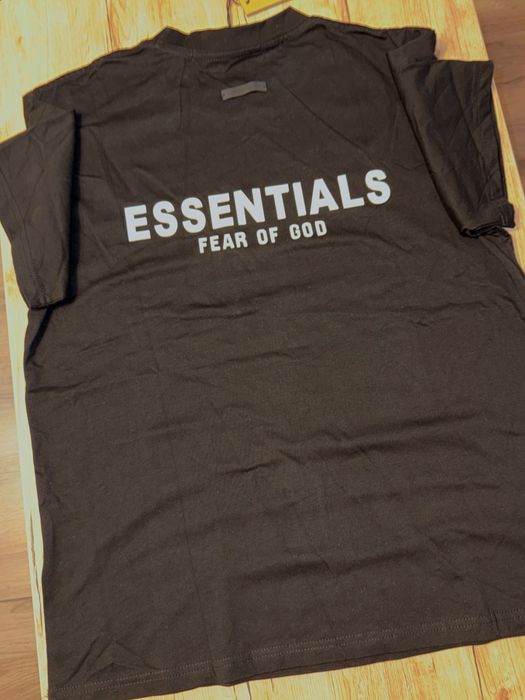 Tricou ESSENTIALS | Marimea L