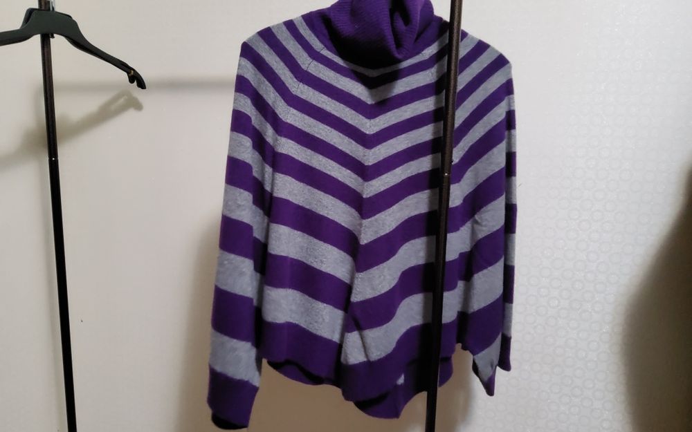 Продам женские кашемировые джемпера