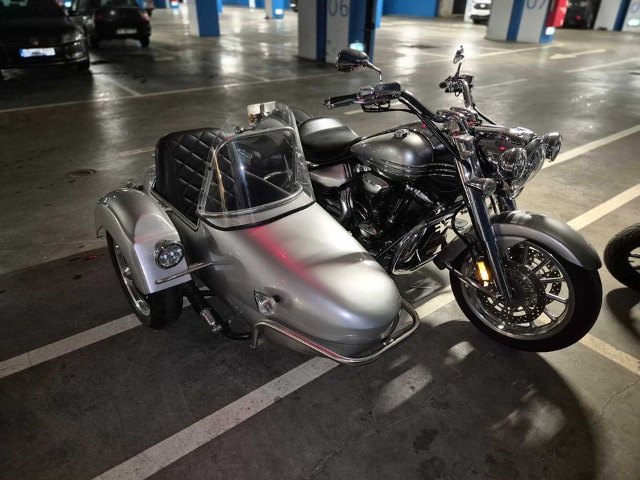 Vand / inchiriez  motocicleta cu atas YAMAHA XV 1900  Stratoliner