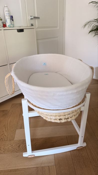 Cosuleț bebe Ahoj Baby + suport legănare + husă + 2 cearșafuri BONUS