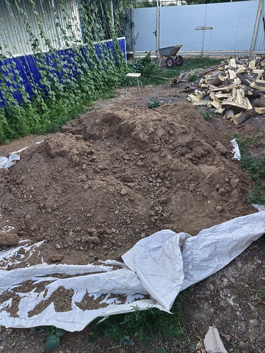 Продам песок жёлтый.