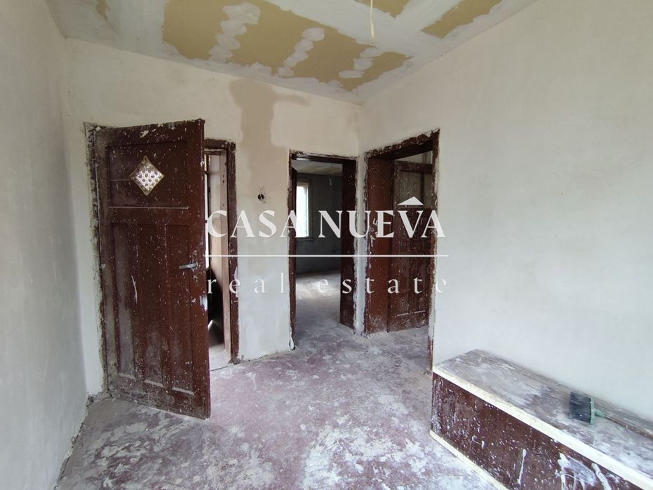 Къща в гр.Перник, Център