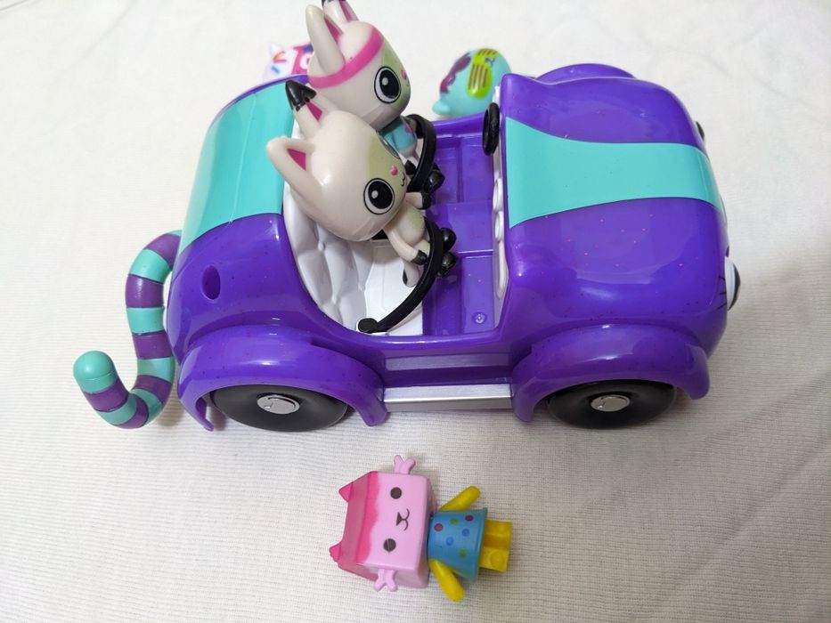 Mașinuță și figurine Gabby's Dollhouse