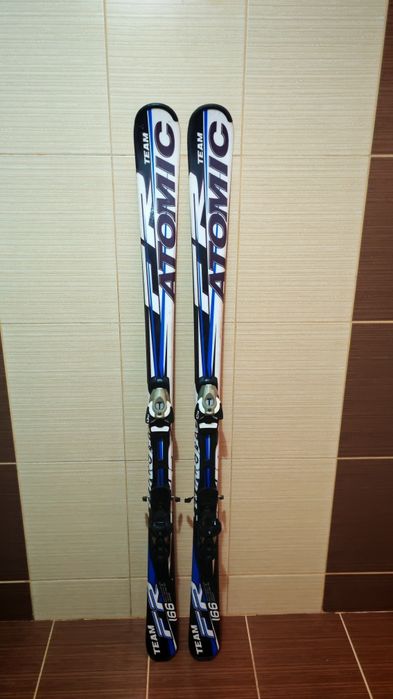 Schiuri atomic 165-166 cm-clapari ski