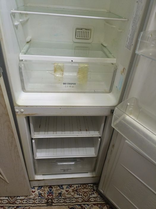 Холодильник indesit