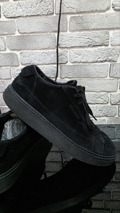 Оригинальные кроссы Lyle Scott