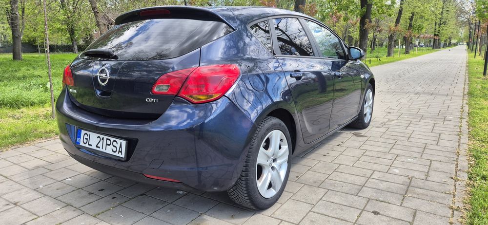 Opel Astra J 1.7 CDTI – 125 CP | 2012 | 270.000 km