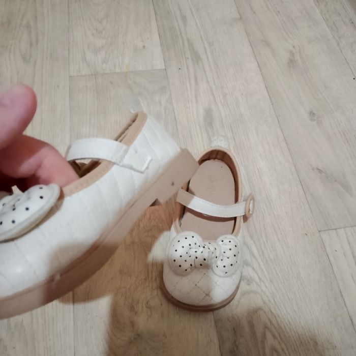 Сандали на девочку