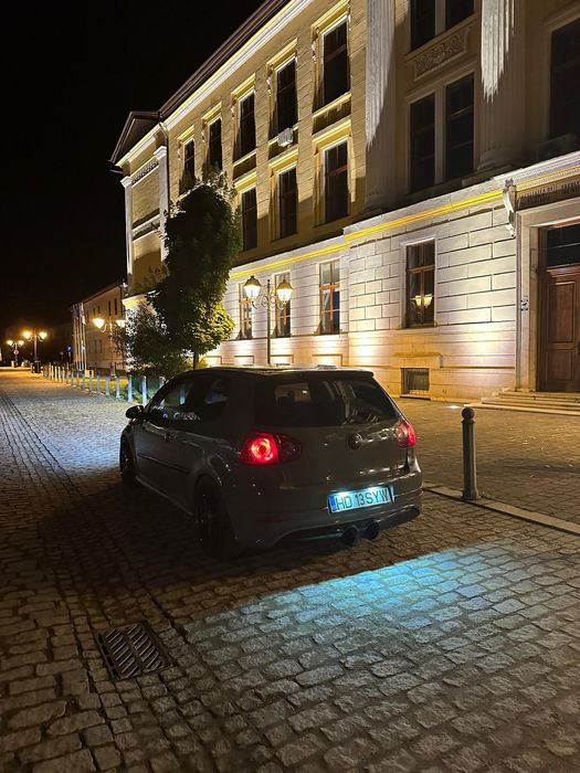 Volkswagen Golf V 2.0 Diesel Pachet GTI