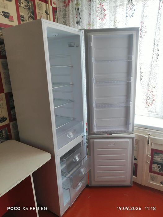 Холодильник (новая) Бренд Kleo