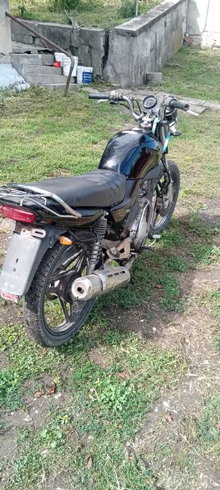 vând yamaha ybr 125