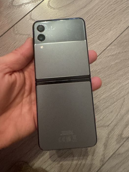 Samsung galaxy z  flip 3 ecran spart