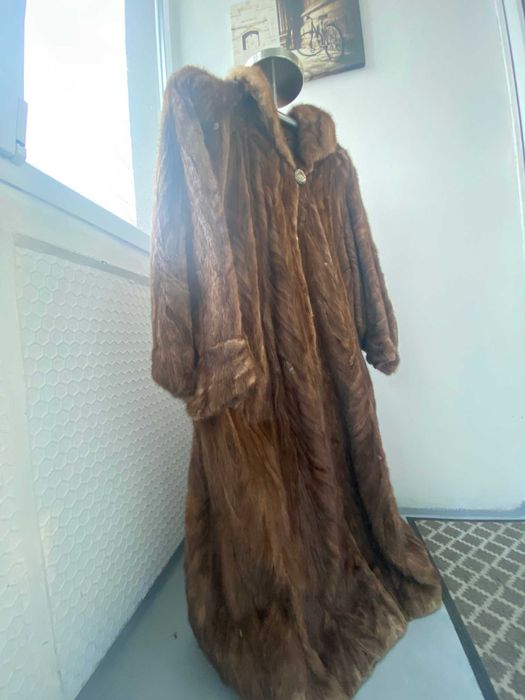 Vand mantou de blana naturala de Nutrie