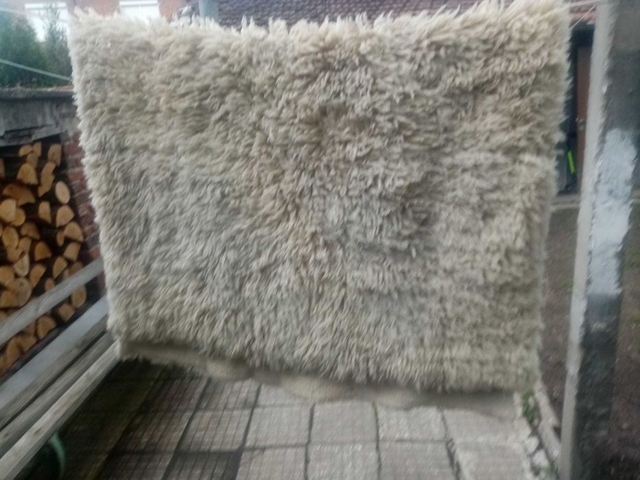 Китеник Ръчно тъкан 100%вълна.