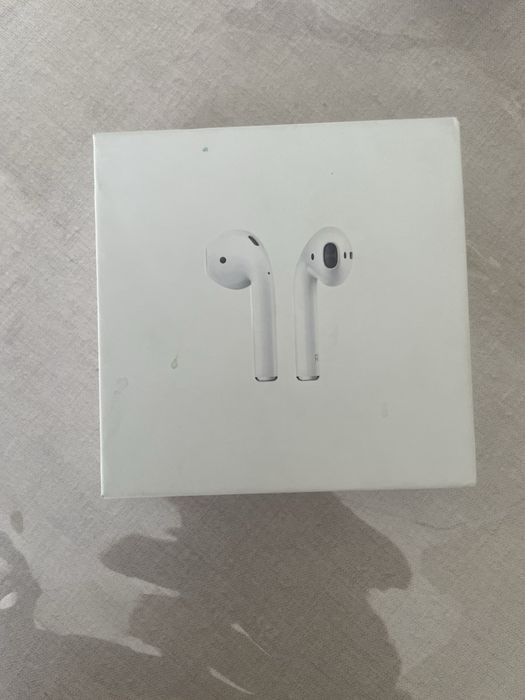 Продам AIRPODS 1 original