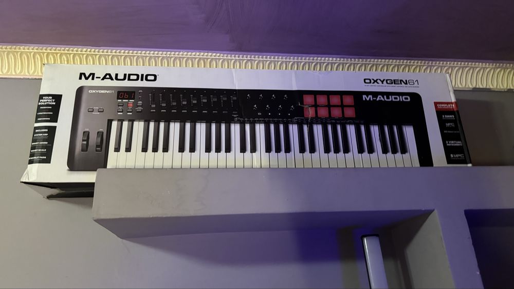 MIDI-клавиатура M-Audio Oxygen 61 MKV
