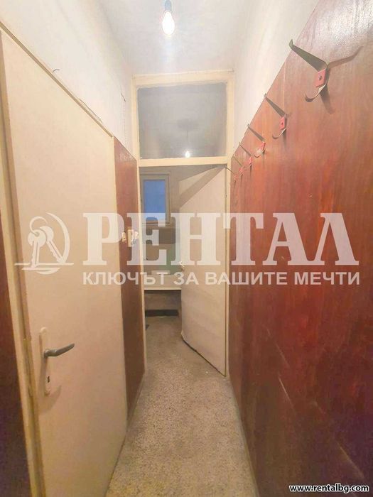 Продава се Тристаен апартамент в Пловдив, Кючук Париж - 85 кв.м за 1077 €/кв.м - Снимка #14
