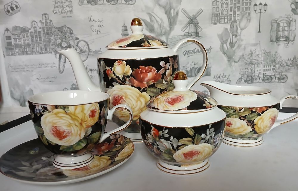 Продаю новый чайный сервис