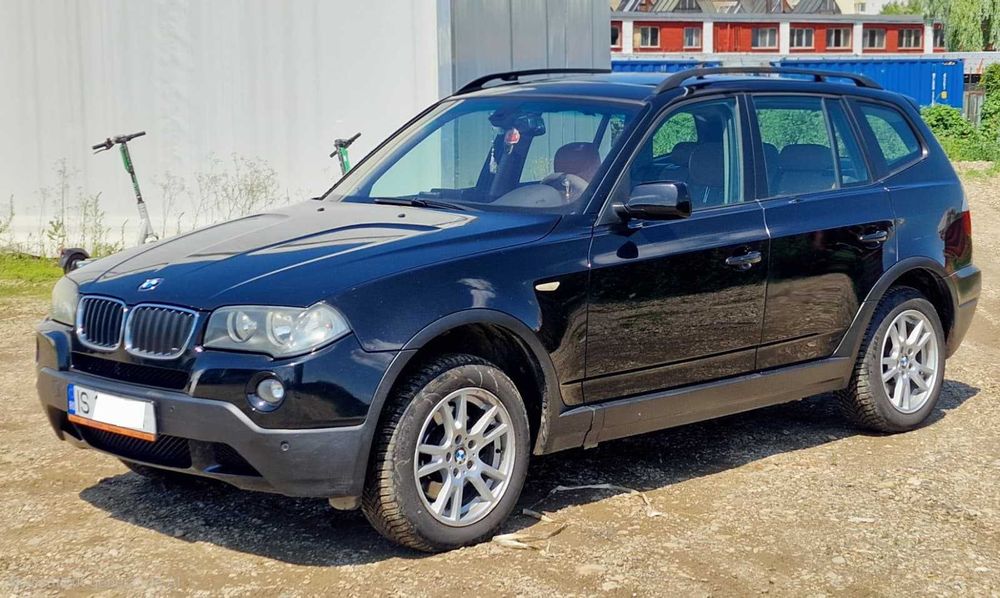 BMW X3 xDrive 2.0D 150 CP | Piele Maro | Navi | 208.000 km | Panoramic