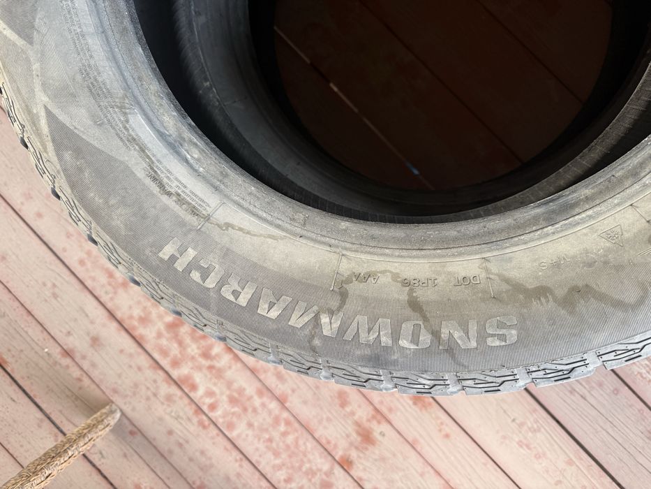 Зимние шины 225/60 R18