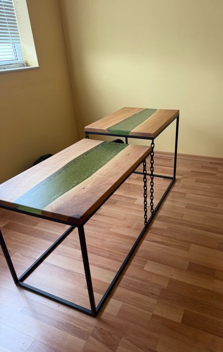 Дизайнерска холна маса от масив и епоксидна смола