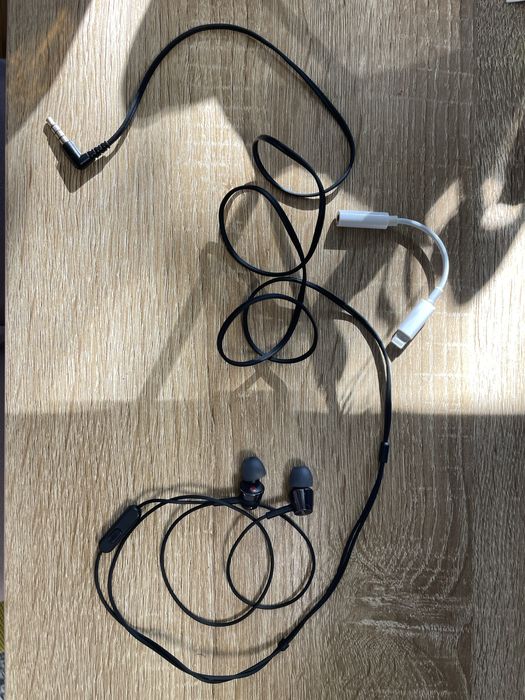 Слушалки Sony с кабел