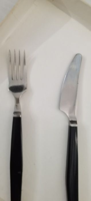 Лот стари прибори за хранене.