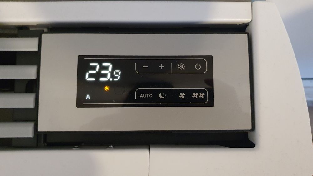 Продавам инверторен конвектор FERROLI JOLLY PLUS 2 VM-F TC 20