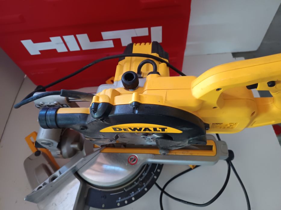 Dewalt circular staționar cu culisare disc diametru 216mm