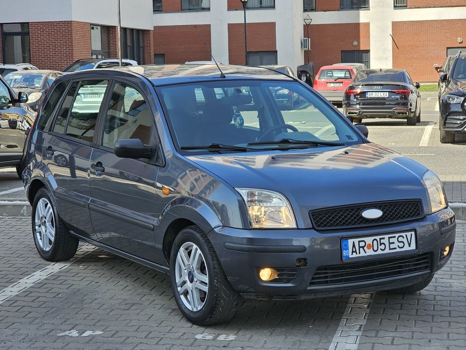 Ford Fusion 1.4 benzina An 2003