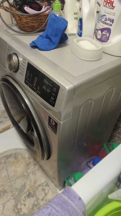 Продам стиральную машину