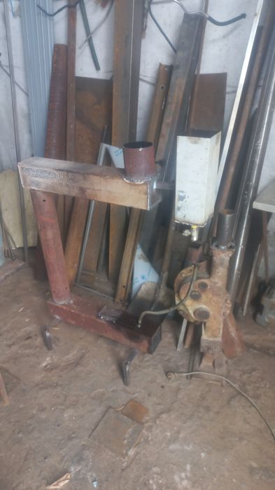 Продам печку на отроботке работает