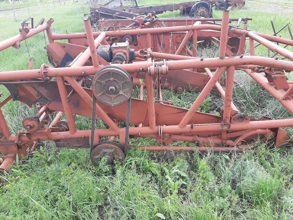 Продам картофелеуборочный комбайн