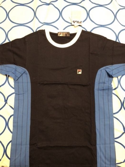 Tricouri Fila marimea M si unul L,de tenis!