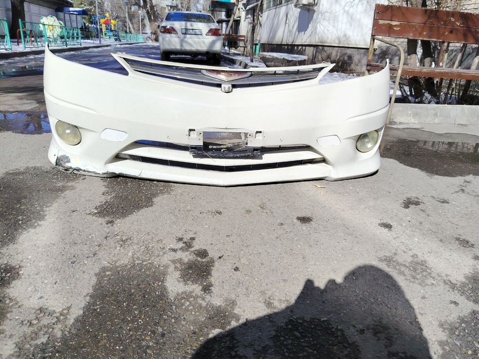 Тойота эстима 2004