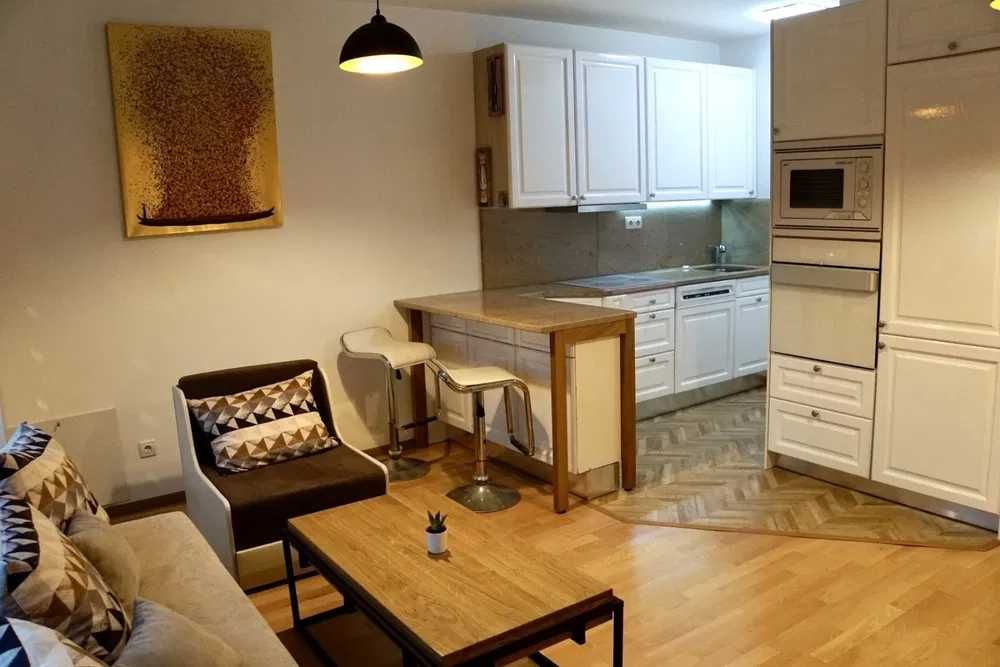 Дава се под наем Тристаен апартамент в София, Малинова долина - 75 кв.м за 561 € - Снимка #2